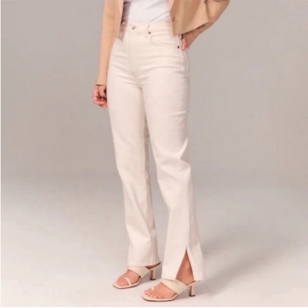 Abercrombie & Fitch 90’s Straight Ultra high rise Jean